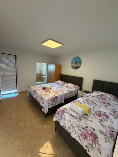 Bedroom 2, Apartments Edona