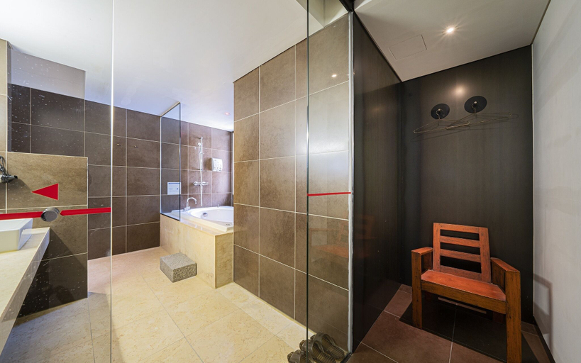 Bathroom 5, Yeoksam Bare, Gangnam