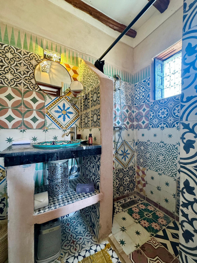Bathroom 4, Riad Paquerette, Marrakech