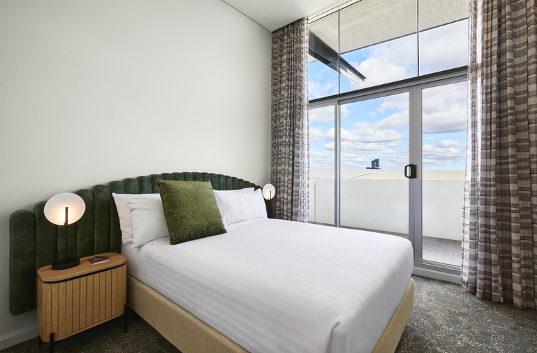 Bedroom 4, Adina Apartment Hotel Perth, Perth