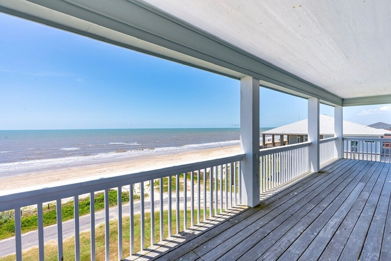 Property grounds 5, Kiki Beach 4 Bedroom Home, Galveston