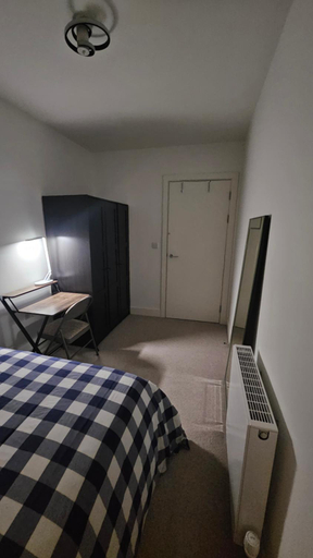 Bedroom 2, Lovely room in Chelsea, London