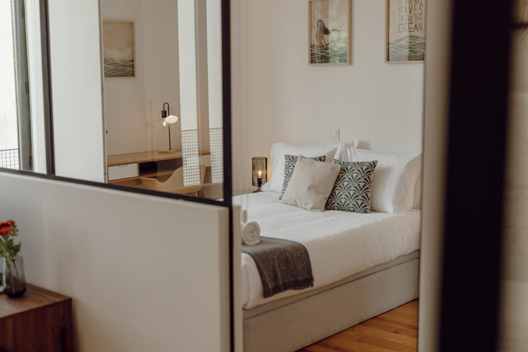 Bedroom 2, コートヤード オポルト デザイン  アパートメント G, Porto