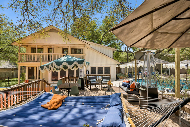 Room 3, The Haven on Twisted Wood 4BR 3BA Sleeps 12, Bexar