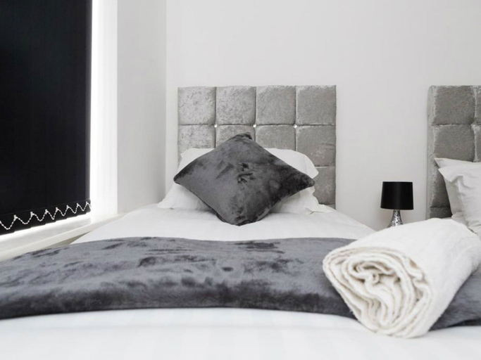 Bedroom 2, Live in Leeds Grange Apartments, Leeds
