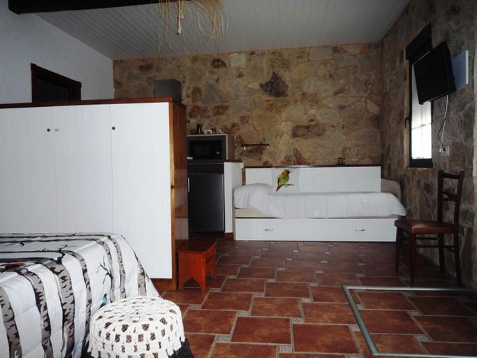 Bedroom 2, Albergue-Hostel Casa da Gandara, A Coruña