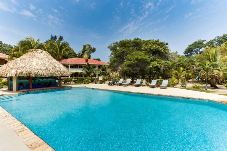 Others 5, Los Porticos Villas