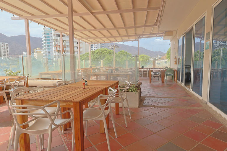 Food & Drinks, VILLA ROCA, Santa Marta (Dist. Esp.)