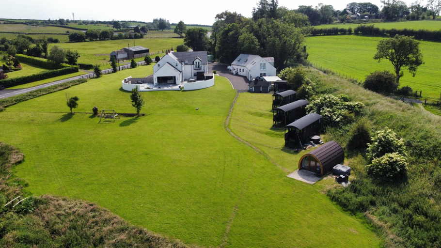 Exterior 5, Jeannies Retreat at Little Lake, Causeway Coast and Glens