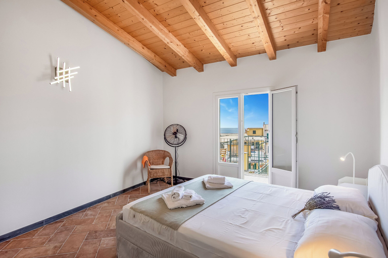 Room 1, High Roof Apartment, La Spezia