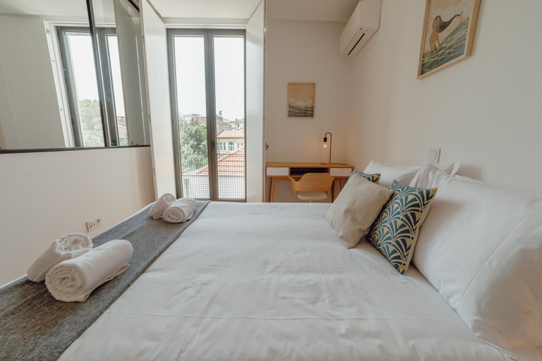 Bedroom 3, Courtyard Oporto Design Apartment G, Porto