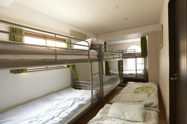 Bedroom 2, Hotel 3000 Jyuraku, Taitō
