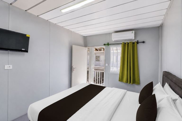 Room 5, Hotel O near Living Word Mall formerly T, Denpasar