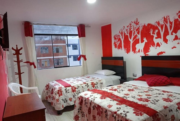 Bedroom 2, D'Gloria, Oyon