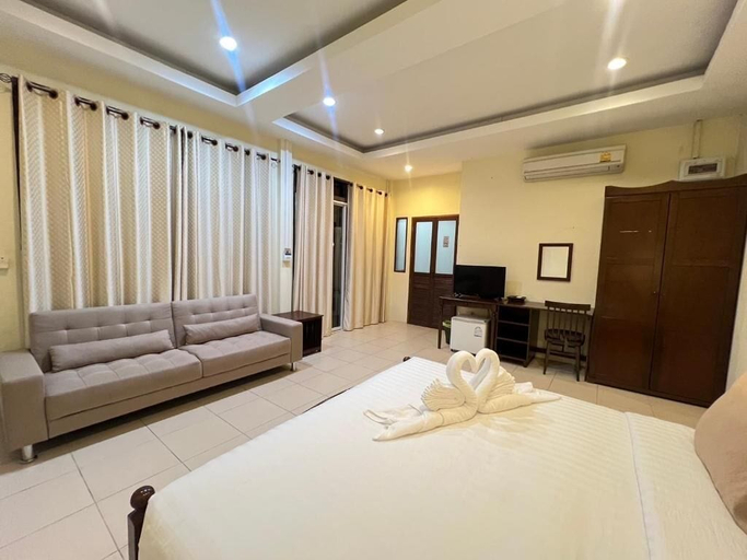 Room 5, Excellence Pool Villa, Sattahip
