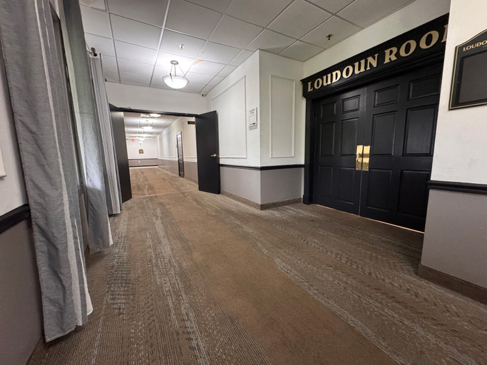 Banquet hall 5, HomeTowne Studios by Red Roof Leesburg, Loudoun