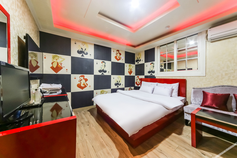 Bedroom 2, Dal-Dong Ulsan 7 (Seven), Jung