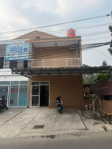 Exterior & Views, Rumahrendy, Bogor