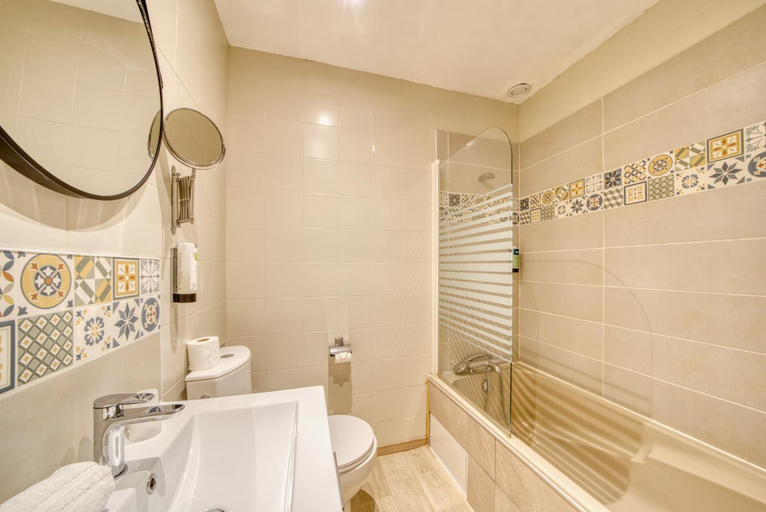 Bathroom 3, Logis Hotel Le Prince Noir, Lot-et-Garonne