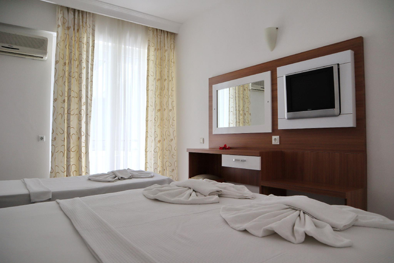 Bedroom 3, Kleopatra Smile Hotel, Alanya