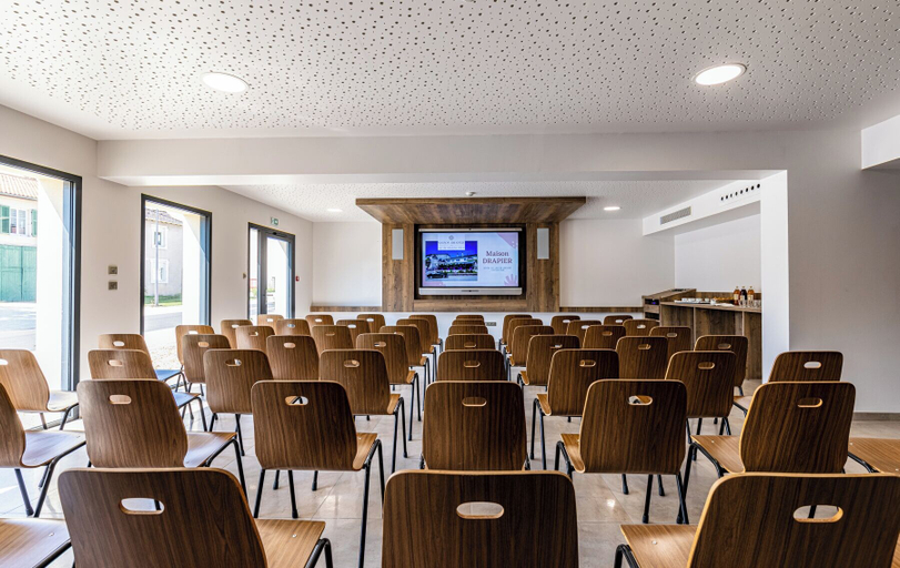 Executive lounge 2, Hotel Restaurant Du Lac de Madine, Meuse