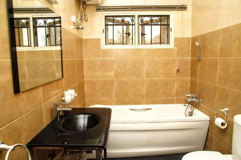 Bathroom 3, AA SERVICE APARTMENT, Akure North