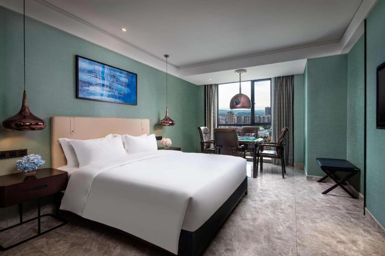 Bedroom 3, Ramada Plaza by Wyndham Changsha Xingsha, Changsha