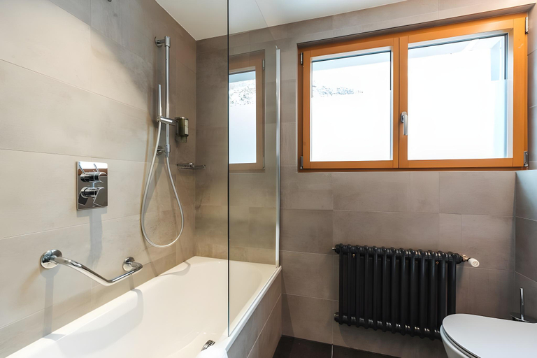 Bathroom 3, Hotel Matterhorn Inn, Visp
