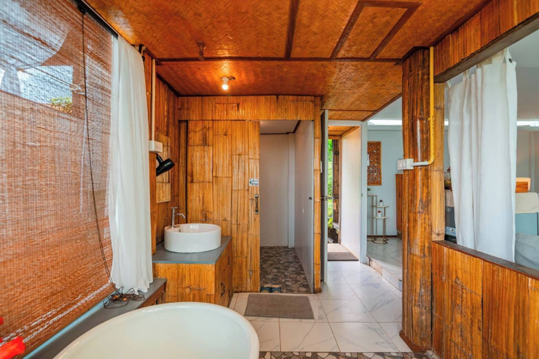 Bathroom 3, NJ Homestay, Mae Rim