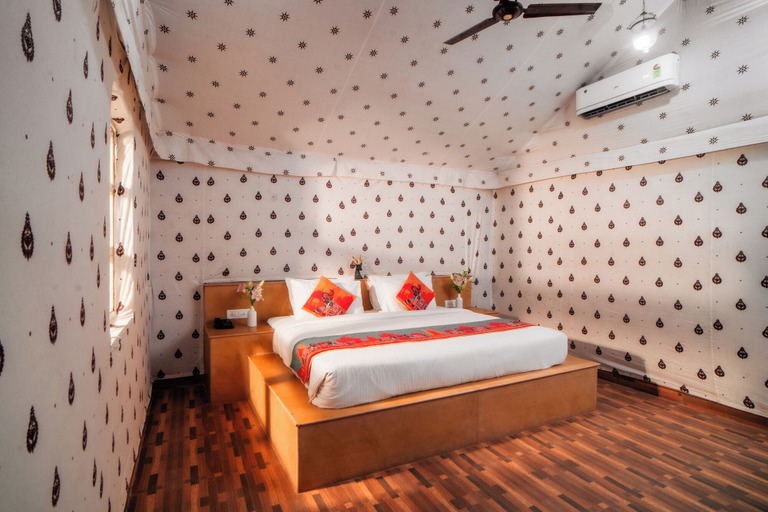 Bedroom 2, Chokhi Dhani Desert Camp, Jaisalmer
