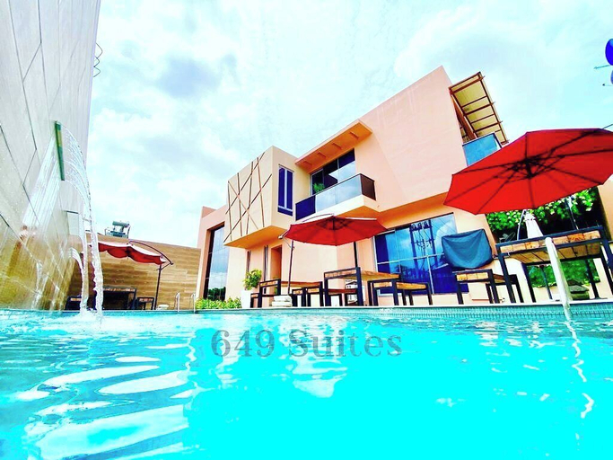 Sport & Beauty 4, 649 Suites, Oshimili North