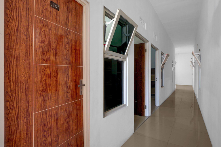 Bedroom 5, Hotel O Singgah Sini Homestay Syariah, Malang