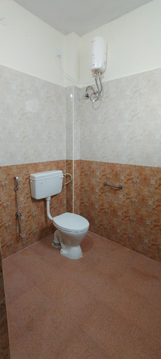 Bathroom 5, Ayyans Park inn , Kancheepuram