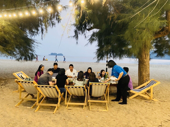 Food & Drinks 5, Laem Sing Natural Beach Resort, Laem Sing