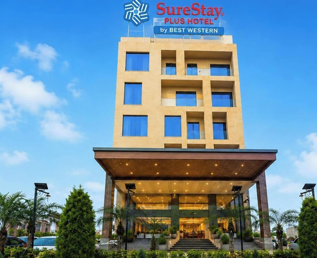 Exterior & Views 2, SureStay Plus Hotel by Best Western Amritsar, Amritsar