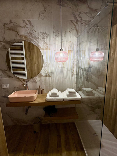 Bathroom 3, Quintana City Rooms, Perugia