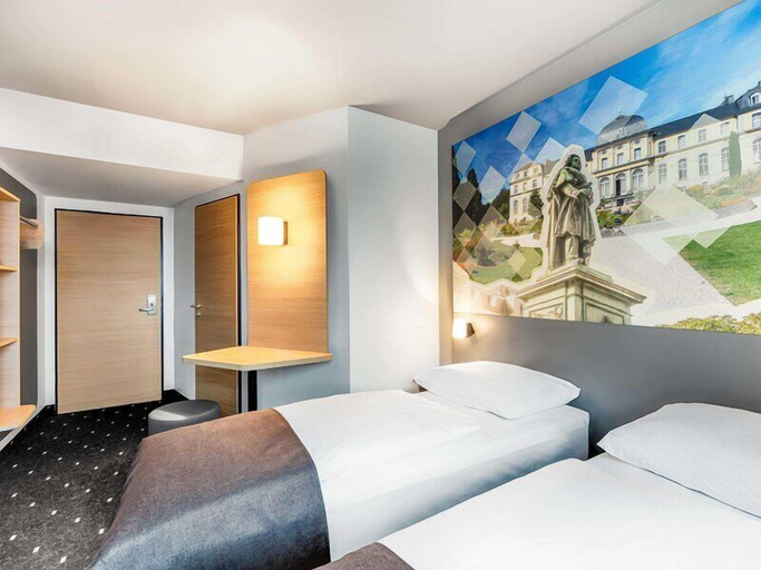 Bedroom 4, B&B Hotel Bonn-West, Bonn