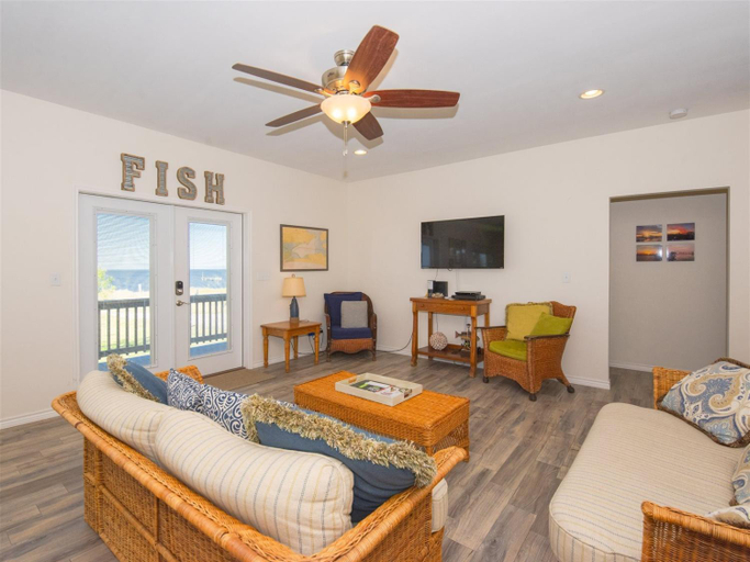 Bedroom 3, Anchor House by Miss Kitty’s, Aransas