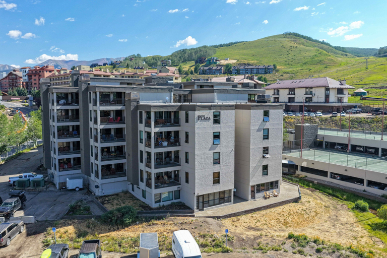 Exterior 5, Ski Lodge Styled Plaza Condo 3 Bedroom Condo, Gunnison