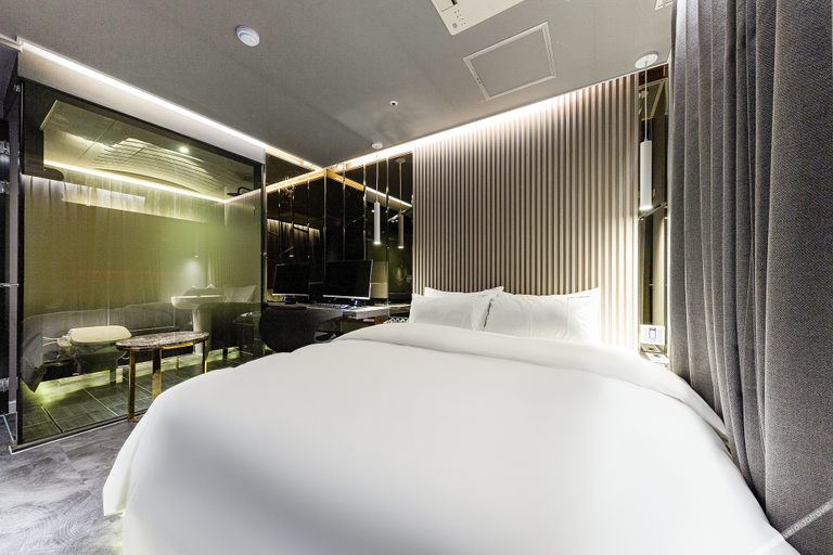 Bedroom 3, Daejeon Yongjeon Belleza Hotel, Dong
