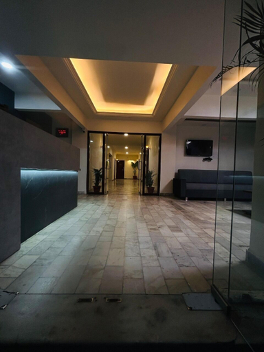 Others 5, Hotel 7 Cr, Vadodara