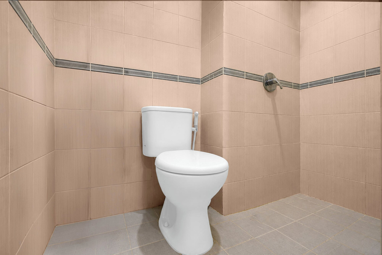 Bathroom 3, Townhouse Oak Hotel Damar Kurung, Gresik