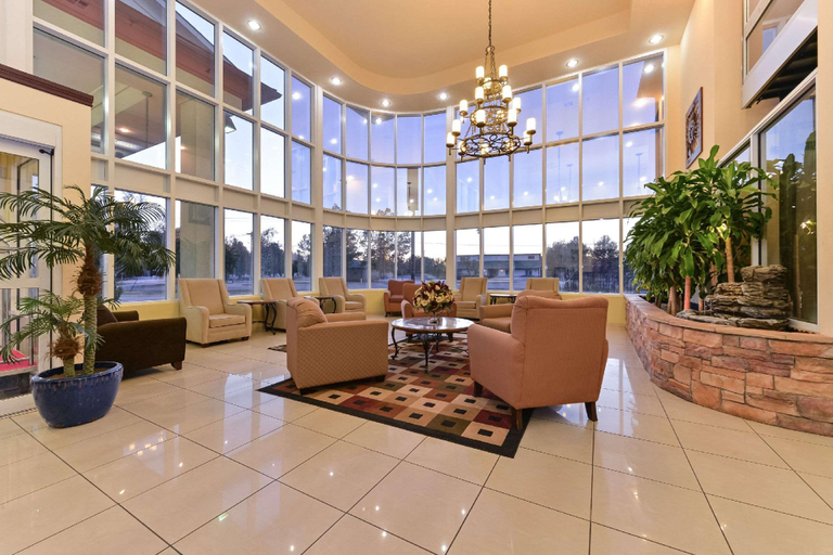 Public Area 2, Quality Inn & Suites Norman near University, Cleveland