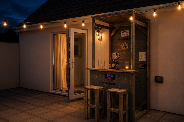 Exterior & Views 2, Hazel Cottage, Pembrokeshire