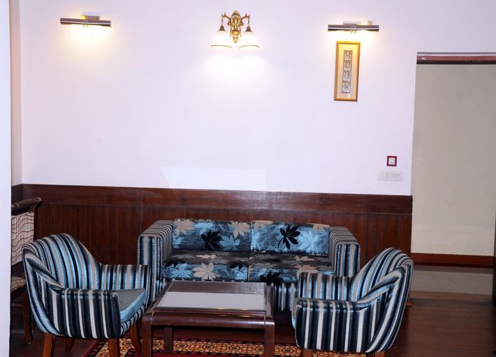 Public Area 2, Hotel Meedo's Grand, Dehradun