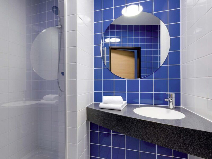 Bathroom 5, B&B Hotel Paderborn, Paderborn