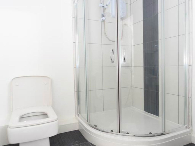 Bathroom 4, Live in Leeds Grange Apartments, Leeds