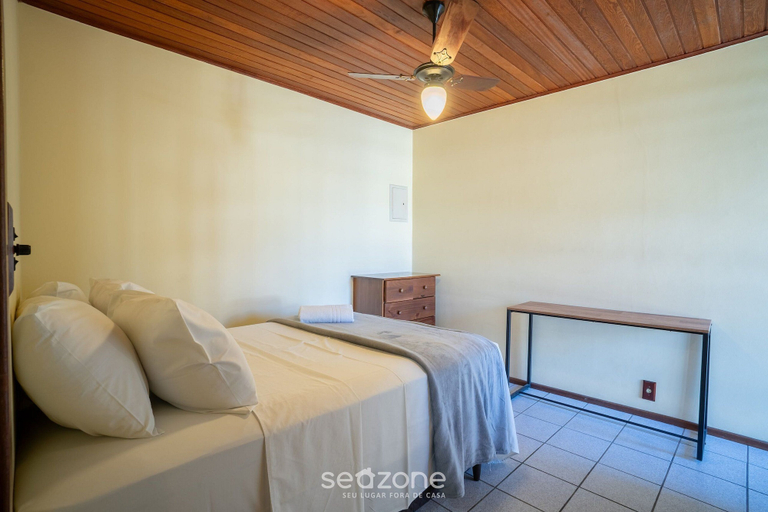 Room, Apt w/ BBQ Grill 150m From the Beach Cnd0105, Florianopolis