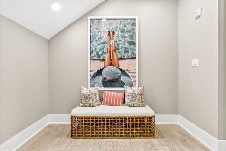 Interior 3, Lala Land TC 6302, Nueces
