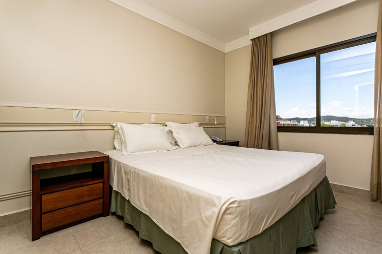 Room 3, Suite With sea View in Amazing Resort Jbv327, Florianopolis